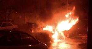 Après avoir incendié une voiture, deux hommes se rejettent la faute