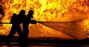 Un bus en feu sur la rocade de Rennes, les manifestants de "Bloquons tout" dépassent les bornes