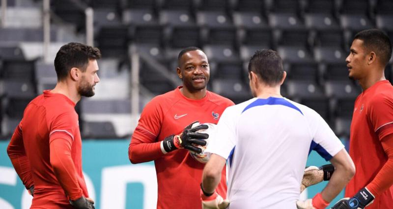 - Équipe de France : l’hommage du staff des Bleus à Steve Mandanda, néo-retraité