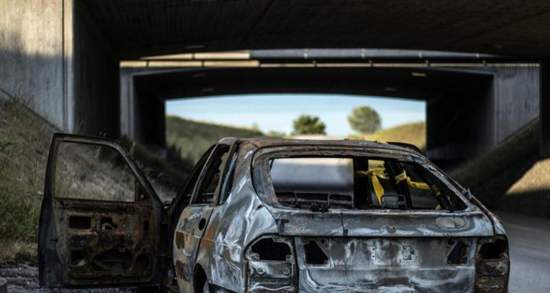  - Il poursuit les voleurs… sa voiture disparaît et est retrouvée incendiée le soir même !
