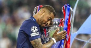 PSG - Lens : le sublime hommage du Parc à Kimpembe