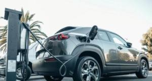 Ça sent le roussi pour la voiture électrique, l'UE est sous pression