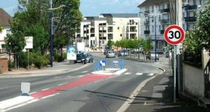 Le radar caché "Dexter" adore flasher les conducteurs pressés à la pause déjeuner