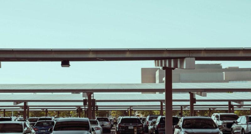  - Arnaque géante près d’un aéroport : un parking clandestin démantelé, plus de 200 voitures saisies