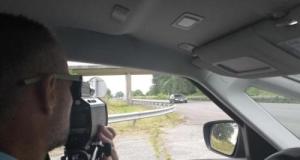 Ivre, un rugbyman heurte un trottoir et bloque totalement la route