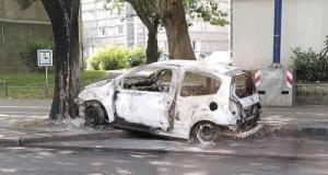 Sa voiture brûle dans son parking : son assurance refuse de l’indemniser