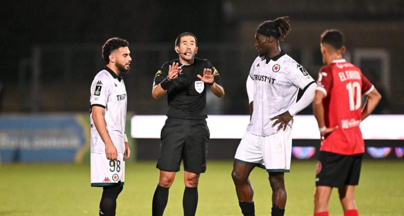  - Ligue 2 : l’arbitre se blesse pendant Boulogne - Red Star, match interrompu