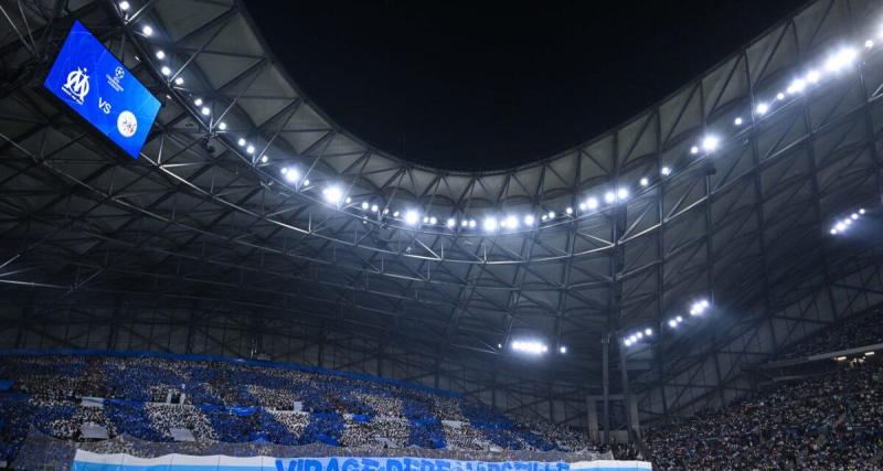  - OM - Ajax : ambiance de feu, tifos dingues, le Vélodrome en ébullition 