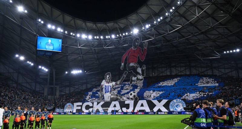  - OM - Ajax : le magnifique tifo déployé par les supporters phocéens dans les tribunes du Vélodrome