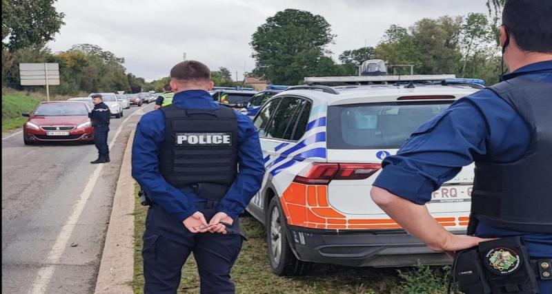  - Il récupère sa commande et se fait voler son véhicule en quelques instants