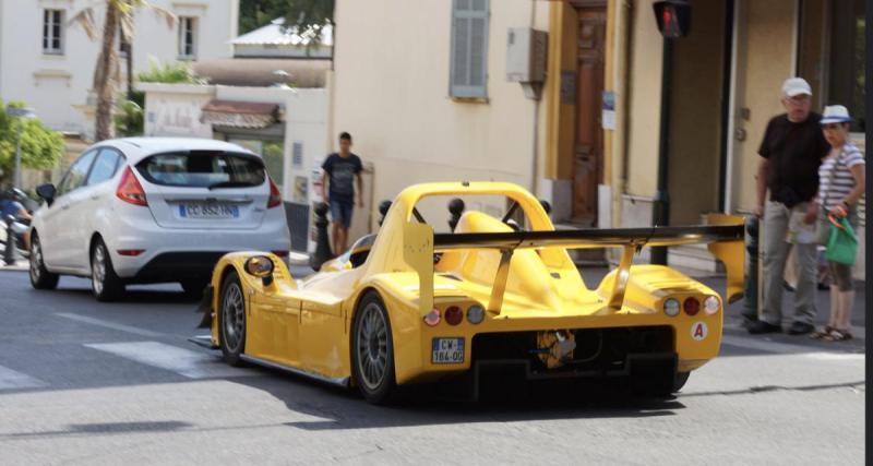  - Il livre des kebabs en Radical SR3, un ancien pilote affole les rues de cette ville