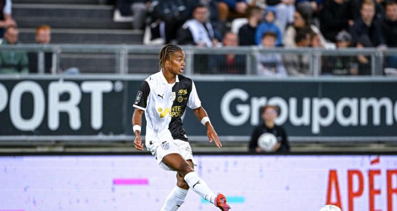  - Ligue 2 : l’impressionnant KO de Fofana sur Binet, sorti sur civière