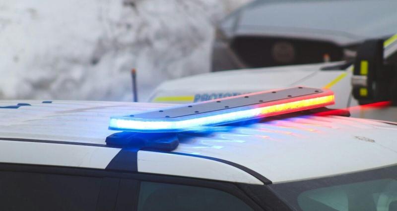  - Sans permis ni assurance, il force un barrage et roule 32 km sur jantes !