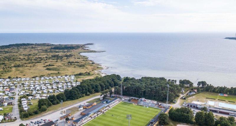  - Ce village de pêcheur de 1400 habitants va devenir champion d'une grande nation de l'UEFA