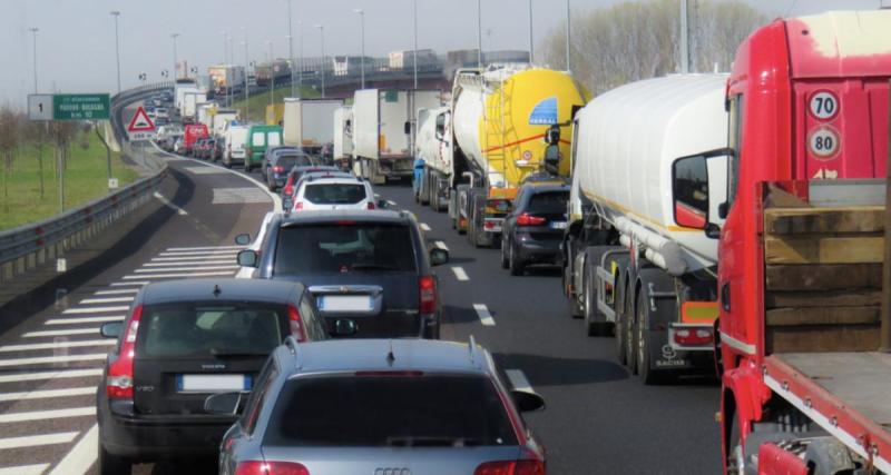  - Des embouteillages monstres en Chine pour le retour des vacances