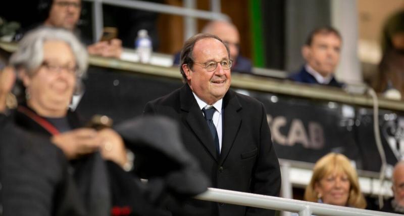 - Coupe de France : François Hollande a donné le coup d'envoi d'un match du cinquième tour