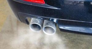 Malus auto, jusqu'à 100 000 euros de surtaxe, le gouvernement en roue libre