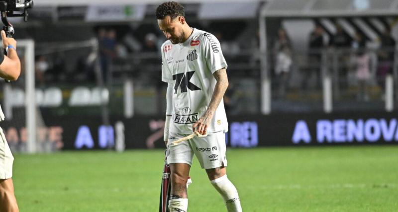  - Neymar prend cher, un ancien coéquipier de Pelé le dézingue !