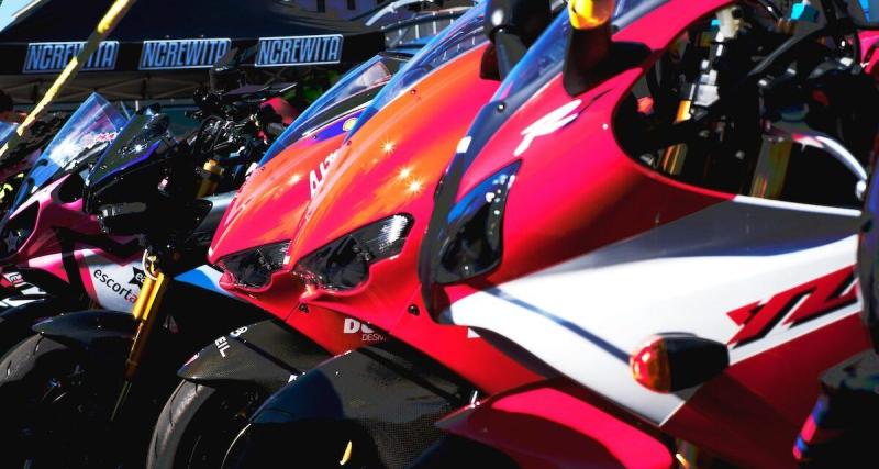  - Deux motards condamnés pour avoir roulé à 300 km/h pour gagner des abonnés sur les réseaux sociaux