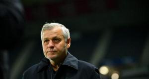 "Si je suis en colère, c’est après moi" : le mea culpa de Bruno Genesio (Lille) après la défaite contre le PAOK