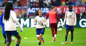 Équipe de France (F) : Laurent Bonadei annonce deux bonnes nouvelles avant la demi-finale retour contre l'Allemagne