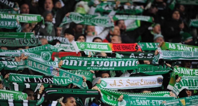  - ASSE : incroyable, quand le Pape Léon XIV reçoit une écharpe des Verts