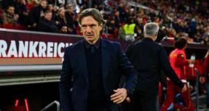 Equipe de France : "Chaque entraîneur a la pression" ... La sortie cash de Bonadei sur son avenir