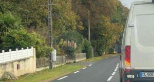 Un robot tondeuse s’échappe et provoque la panique sur une route départementale !