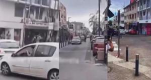 Une voiture folle dévale le centre-ville en marche arrière