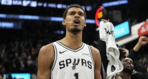 NBA : l'explosion de joie qui veut tout dire de Wembanyama avec les supporters des Spurs