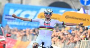 Cyclisme : le geste grandiose qui consacre définitivement Tadej Pogačar aux Émirats arabes unis