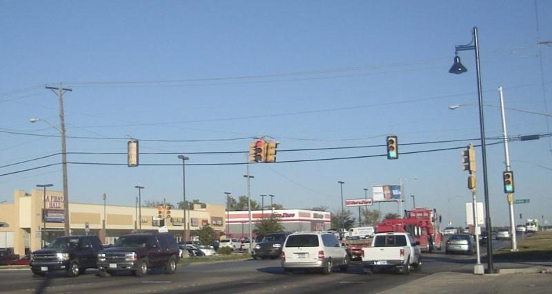  - Dix mois et 2,4 millions de dollars pour allumer… un feu tricolore