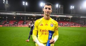 Brest - OL : l'arrêt sublime de Greif qui sauve les Gones (vidéo)