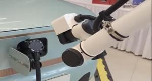 Des robots s’occupent de brancher vos voitures électriques à vos places