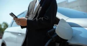 Assurance voiture électrique : faut-il s’attendre à une hausse des tarifs en 2026 ?