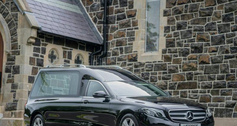  - Les gendarmes arrêtent un corbillard lancé à pleine vitesse : la suite dépasse l’entendement