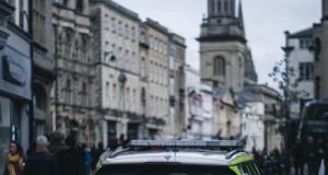 Vidéo choc : Wesley Fofana filmé en train de rouler à toute vitesse sur la bande d’arrêt d’urgence… sa 9e infraction : 18 mois d’interdiction de conduire