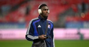 Niakhaté régale un supporter du PSG, le geste classe