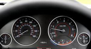 Une victime d’une fraude au compteur kilométrique contrainte de payer son arnaqueur