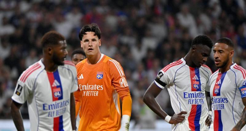  - Foot Amateur : quand un joueur de l'OL devient arbitre de touche le temps d'un match