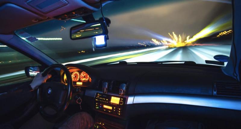 Flashée en grand excès de vitesse à plus de 180 km/h, elle prend tant de risque pour une pizza