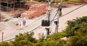 Il rate un virage et percute un transformateur : tout un village bascule dans le noir