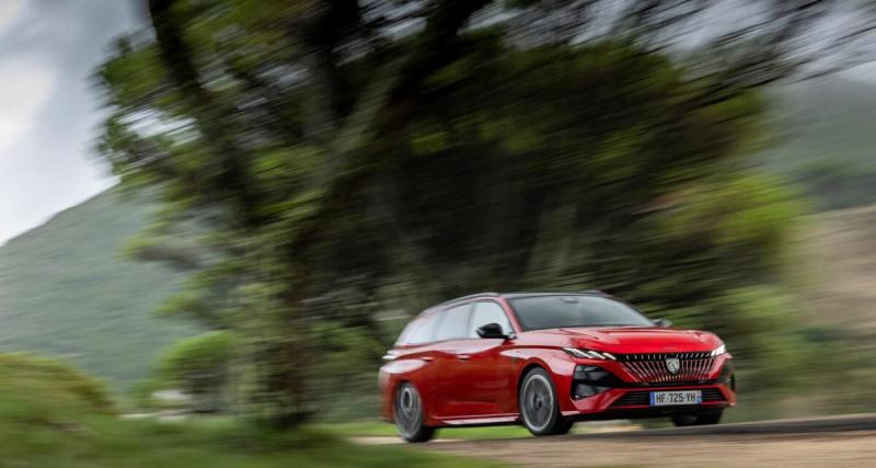  - Essai Peugeot 308 Plug-in Hybrid 195 : chat progresse !