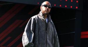 Ferrari : le casque tout simplement sublime de Lewis Hamilton pour le Grand Prix de Las Vegas