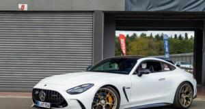 Ils rêvaient d’une Porsche pour leurs 30 ans de mariage : ils tombent dans une escroquerie qui leur coûte tout