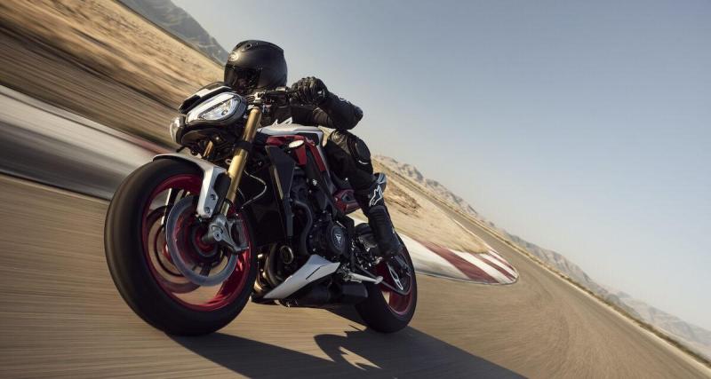 Triumph Street Triple 765 RX (2026), l'iconique roadster encore affuté