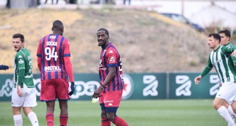  - Ligue 2 : Clermont renverse le Red Star pour mener à la mi-temps