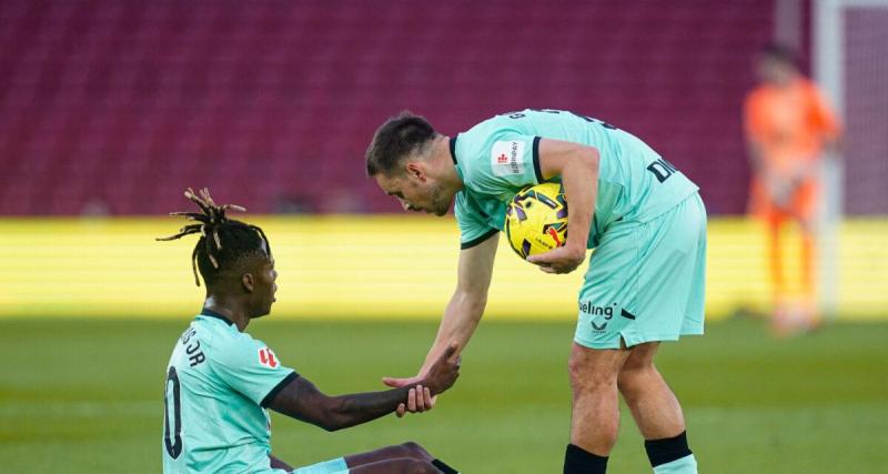  - "Nico, reste !" ... Les supporters du Barça ont fait vivre un cauchemar à Nico Williams