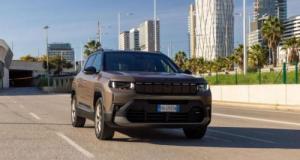 Essai Jeep Compass 1.2 e-Hybrid 145 ch : un 3008 pour l'aventure