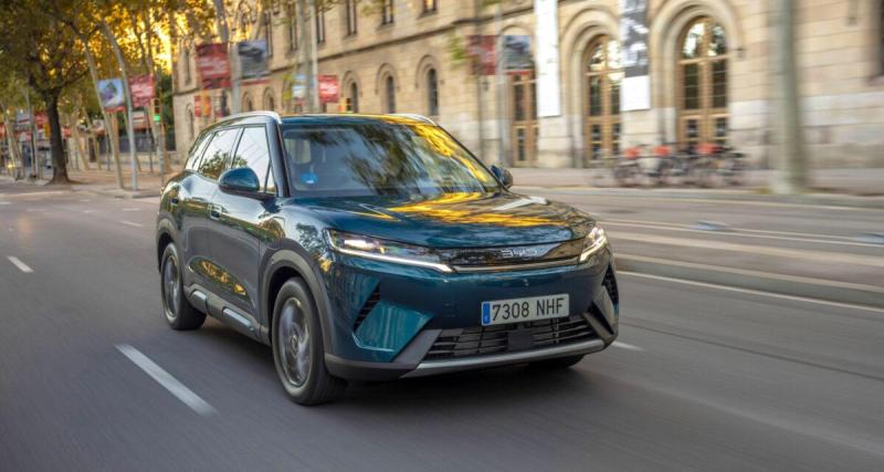  - Essai BYD Atto 2 DM-i Boost : peut-il inquiéter le Peugeot 2008 hybride ?